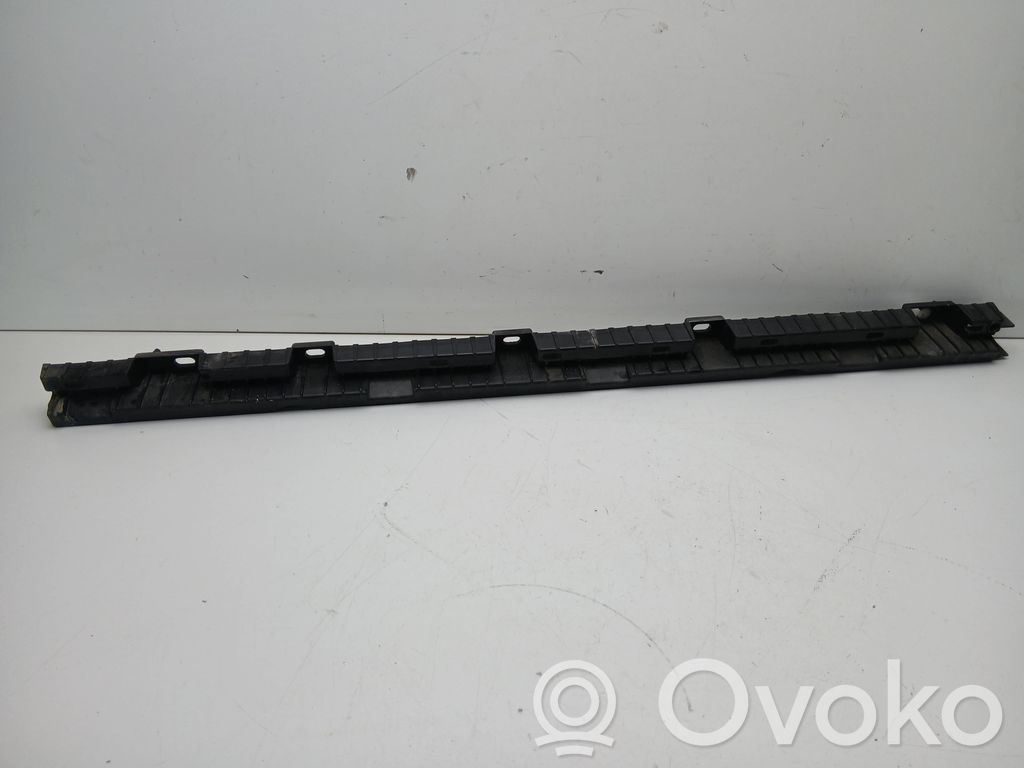 Volvo XC90 Kynnyksen tukilista 