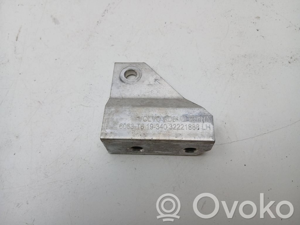 Volvo XC90 Other engine bay part 