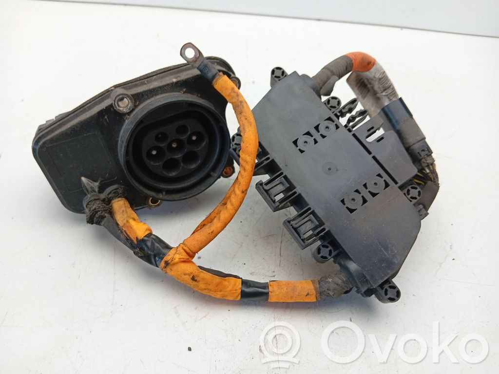 Volvo V60 Electric car charge socket 