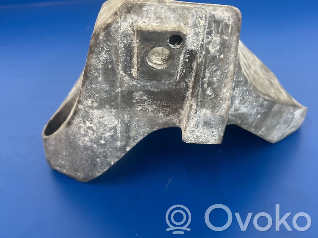 Engine mounting bracket   20841854