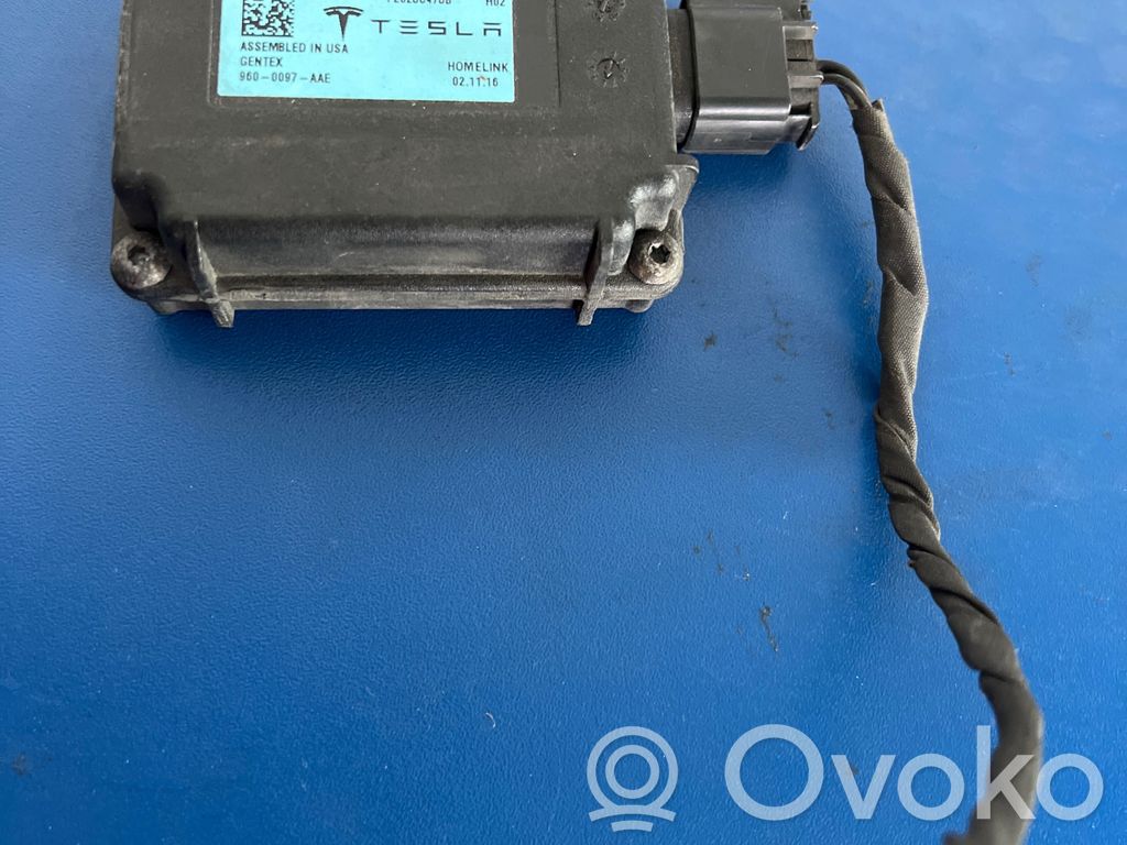 Tesla Model X Inne komputery / moduły / sterowniki 