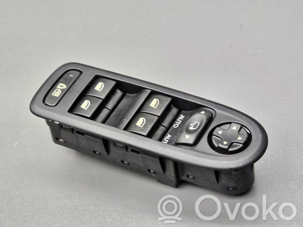 Citroen C3 Electric window control switch 