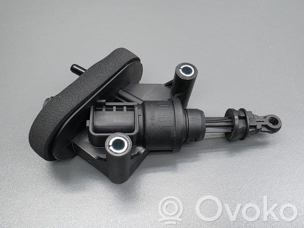 Ford Fiesta Cilindro maestro de embrague 