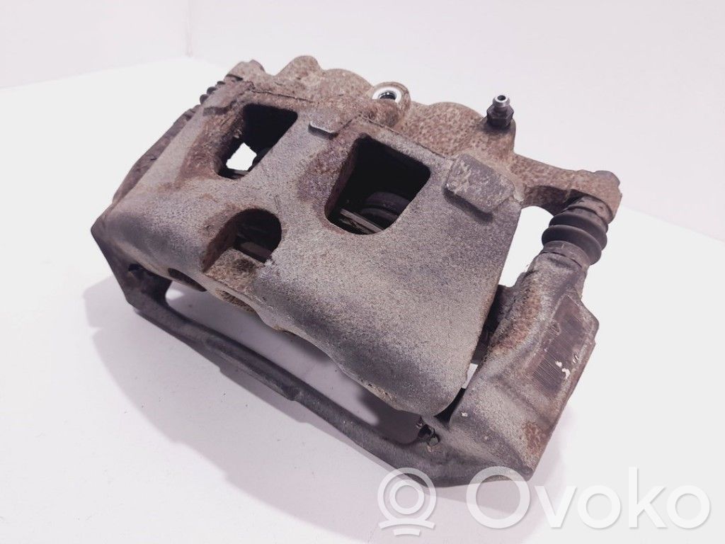 Opel Insignia A Zacisk hamulcowy przedni 