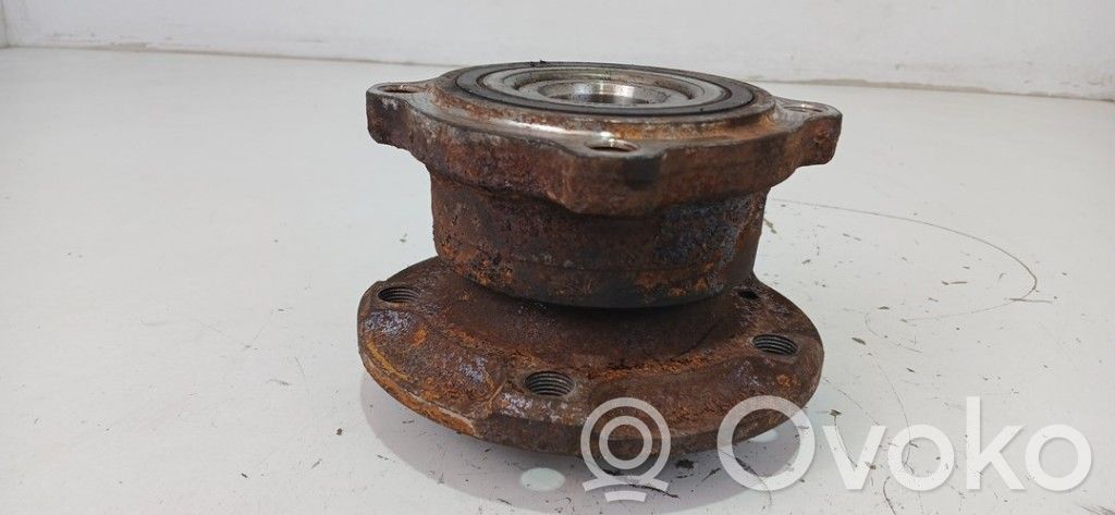 Cubo de rueda trasera   33406867811,33406867811