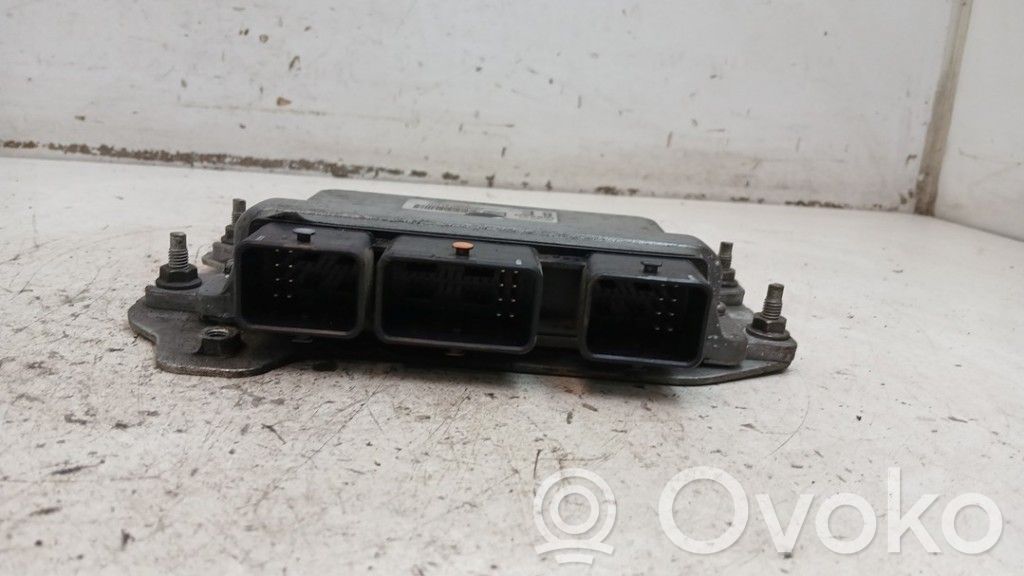 Engine control unit/module   MEC951030,MEC951030