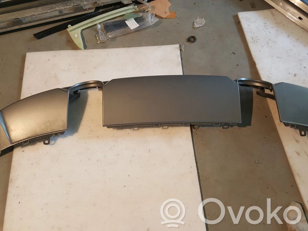 Audi TT TTS RS Mk3 8S Moldura inferior del parachoques trasero 