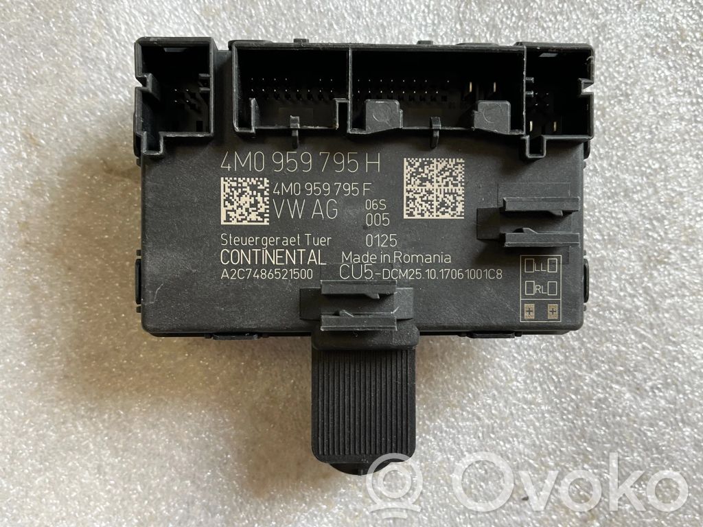 Audi Q7 4M Durų elektronikos valdymo blokas 
