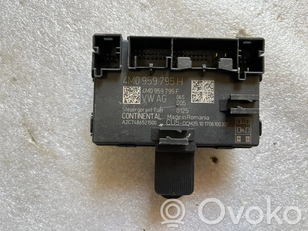 Audi Q7 4M Durų elektronikos valdymo blokas 