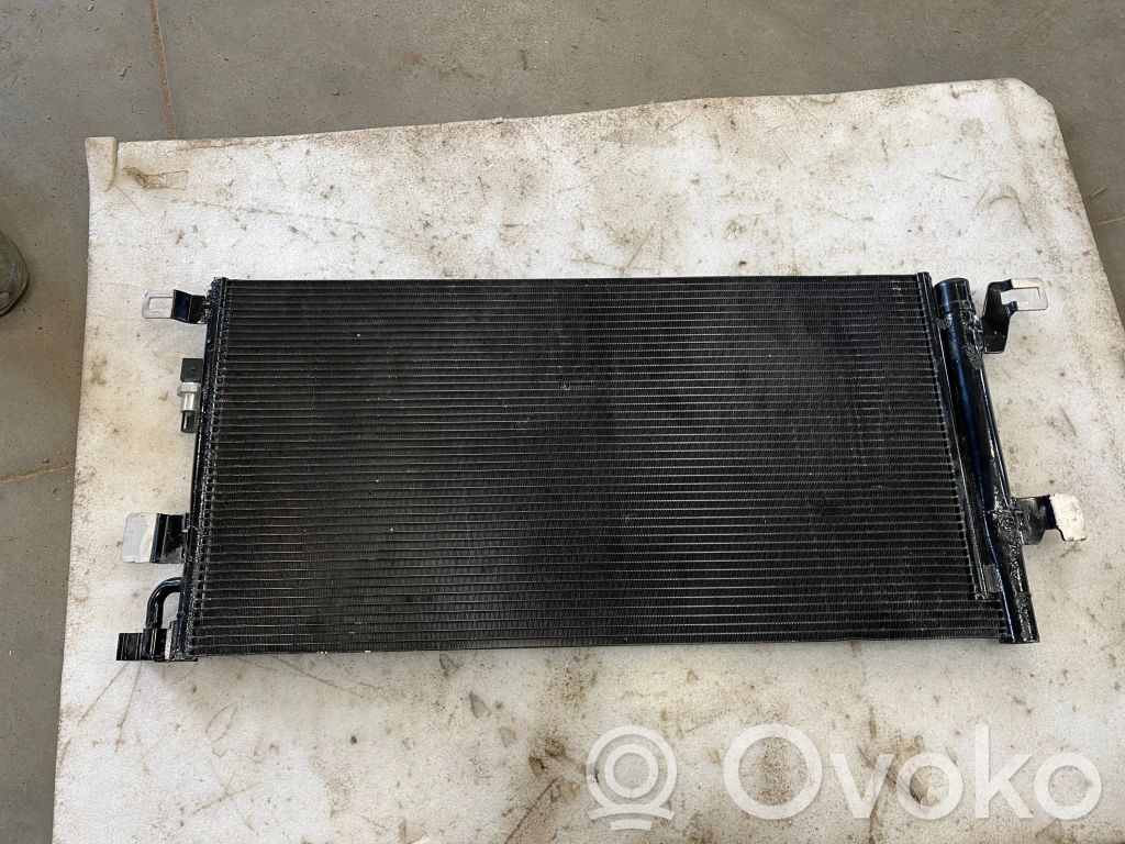 Audi A4 S4 B9 8W Klimakühler 