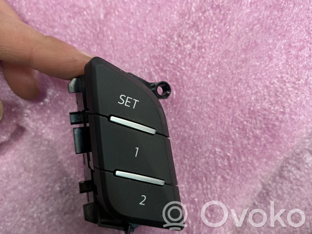 Audi Q7 4M Seat control switch 