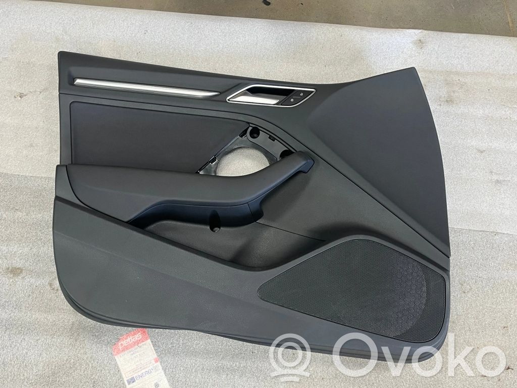Audi A3 S3 8V Boczki / Poszycie drzwi przednich 