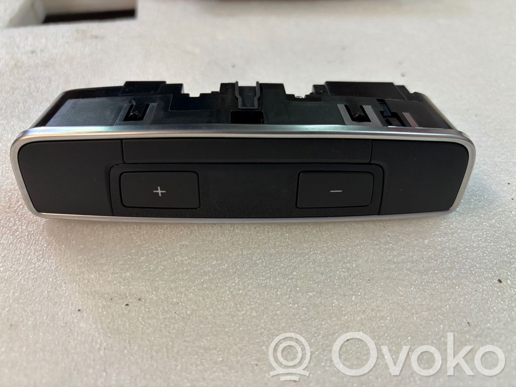 Audi A5 Climate control unit 