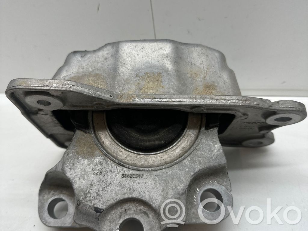 Engine mount bracket   31480549