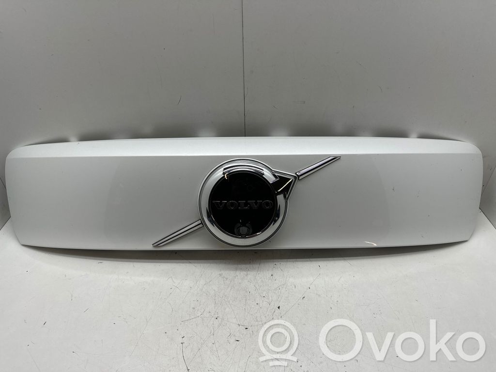 Volvo C40 Front grill 