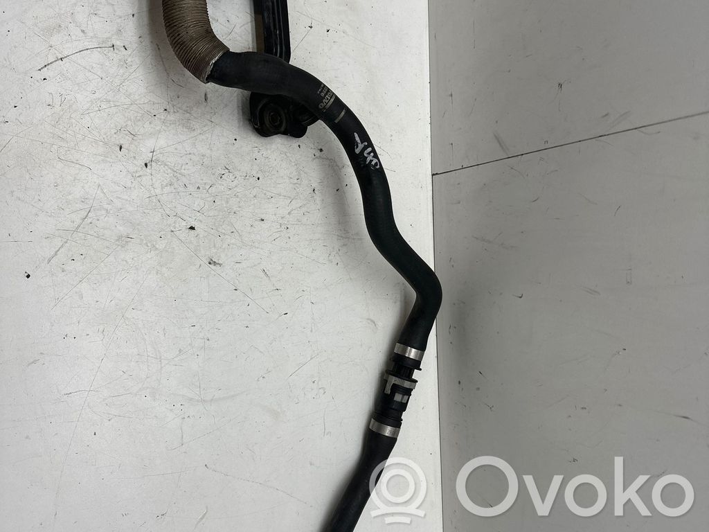 Volvo V40 Engine coolant pipe/hose 