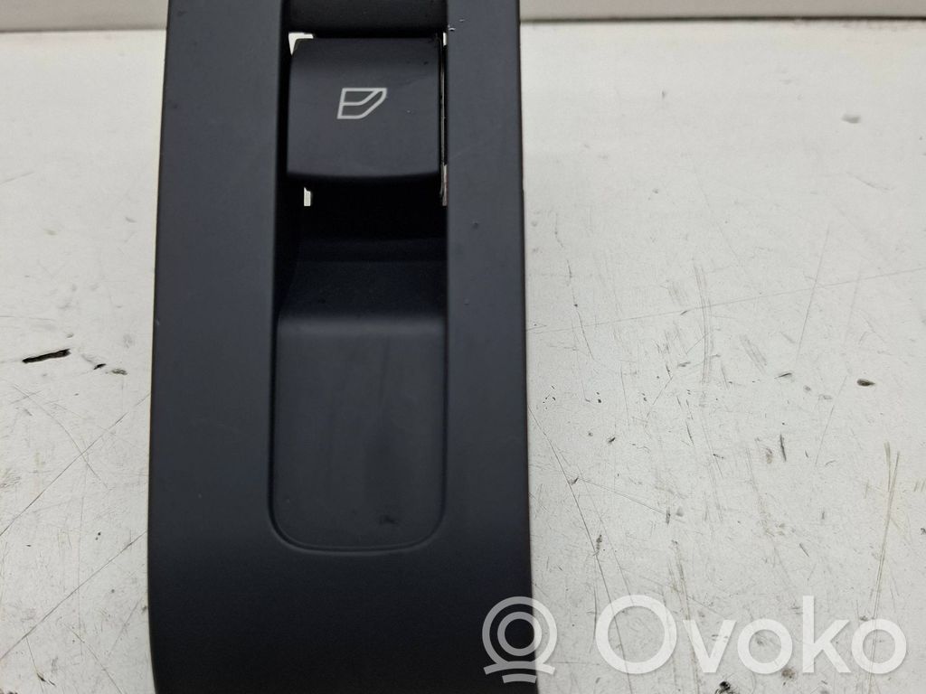 Volvo C40 Electric window control switch 