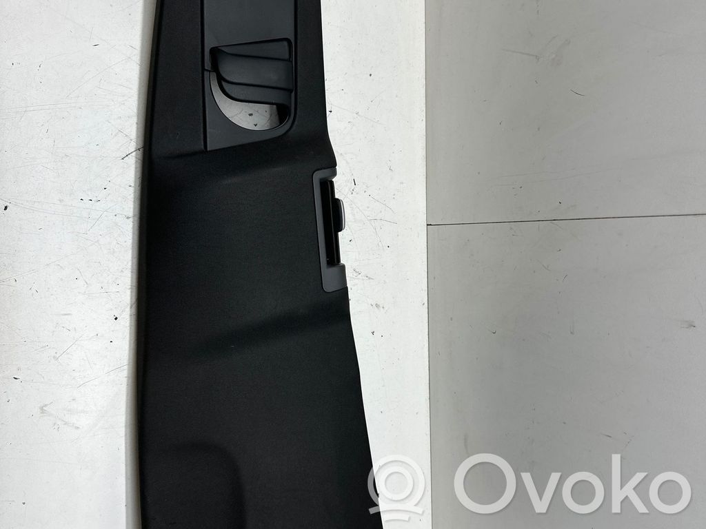 Volvo XC90 Pilar (B) (superior) 
