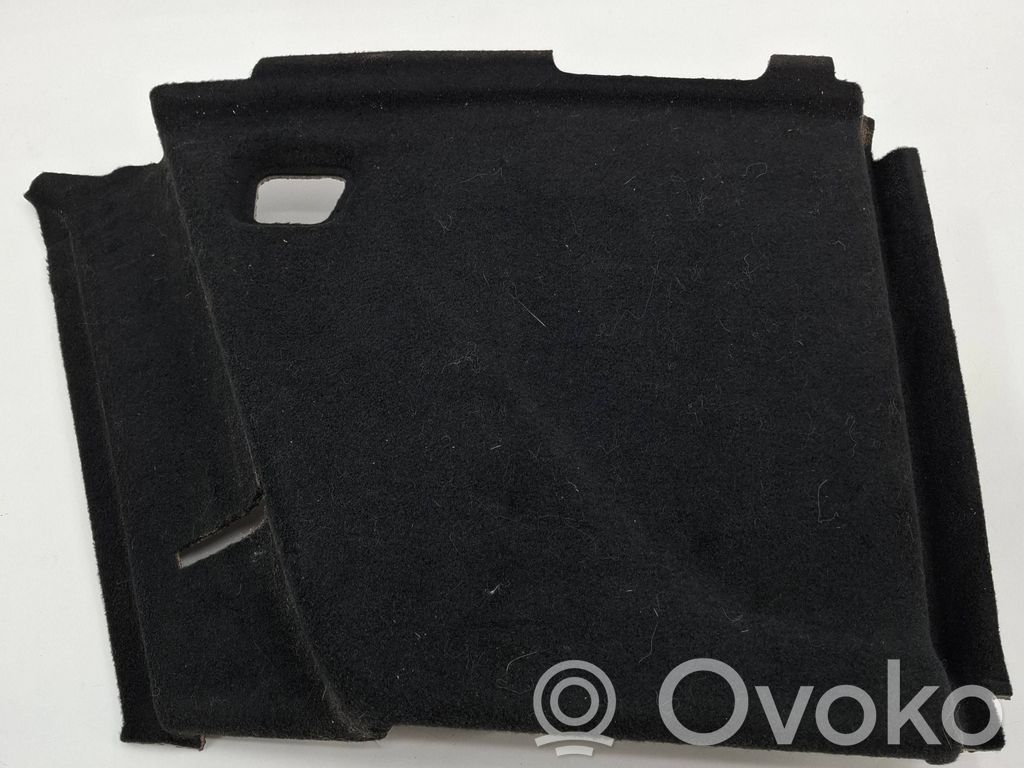 Volvo V60 Boczek / Tapicerka / bagażnika 
