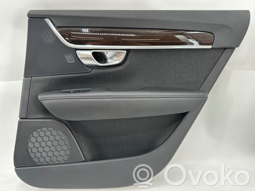Volvo S90, V90 Boczki / Poszycie drzwi tylnych 