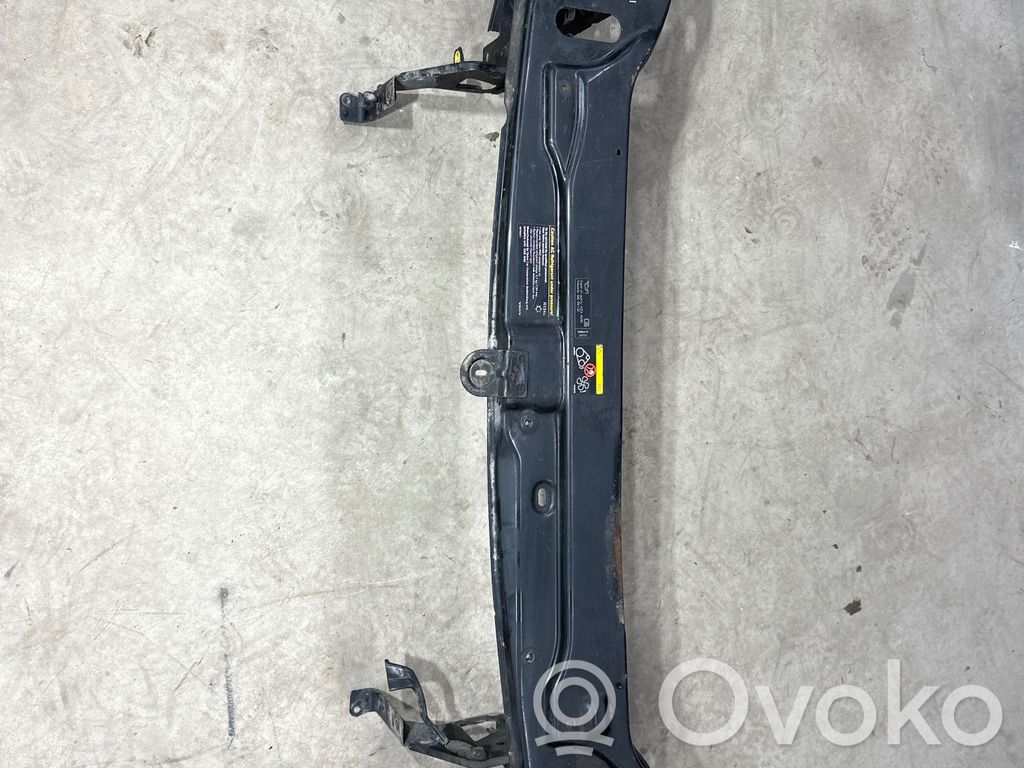 Volvo XC90 Radiatorių panelė 