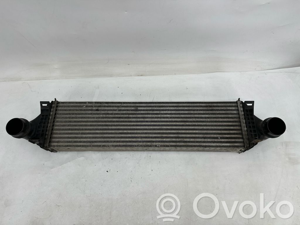 Volvo V40 Interkūlerio radiatorius 