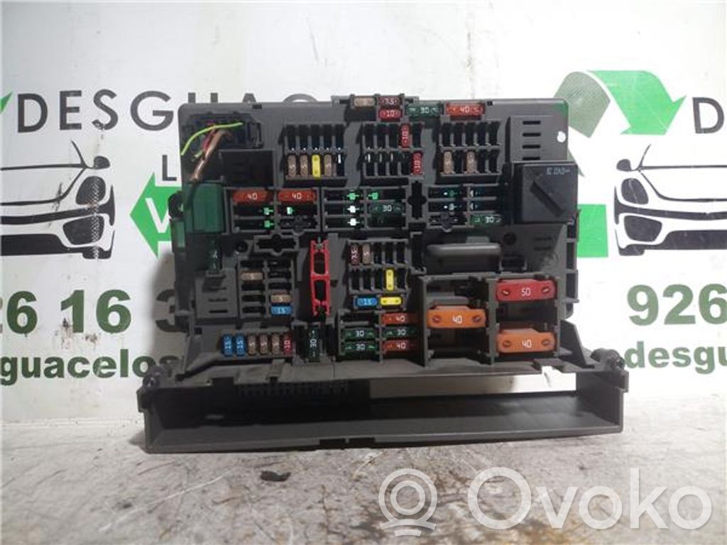 Saugiklių blokas   N47D20A,911944603