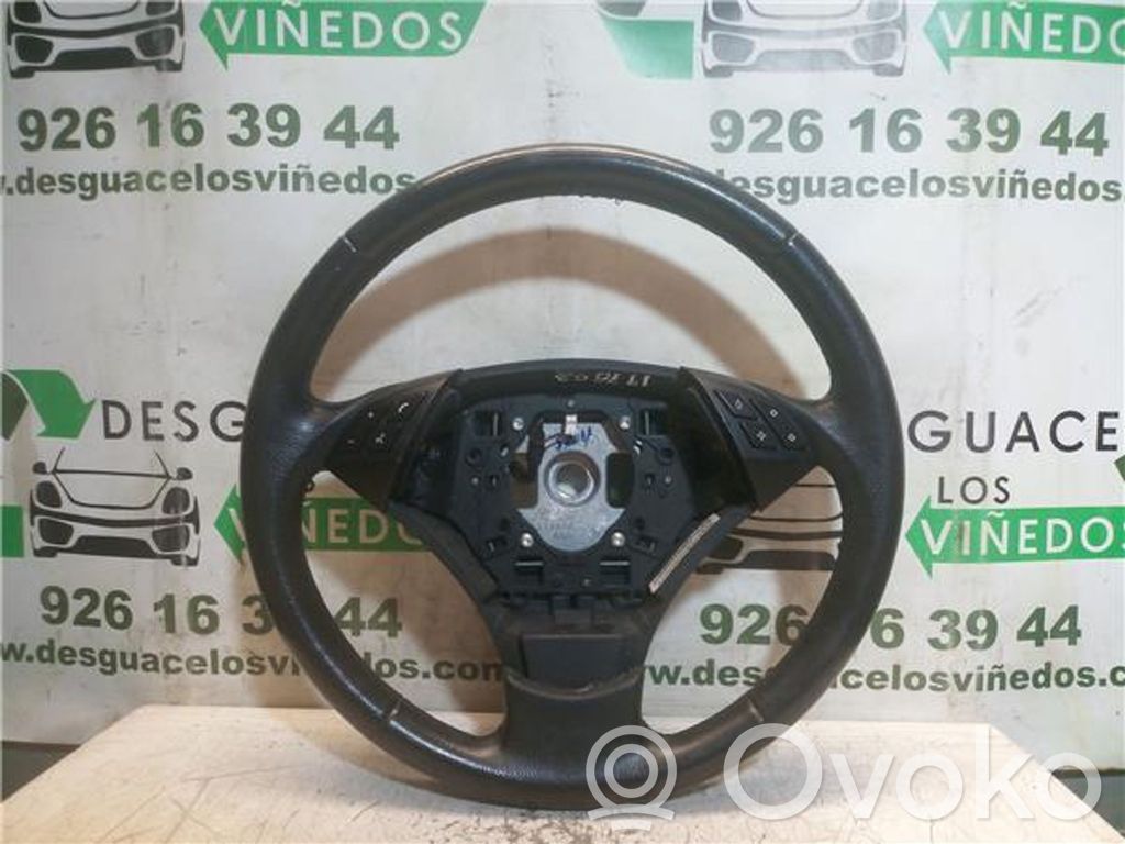 Steering wheel   11008818