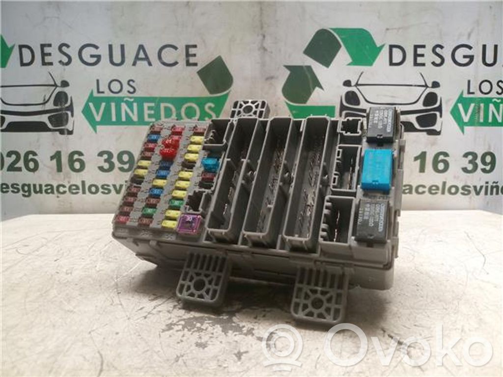 Módulo de fusible   R18A2,37832LN