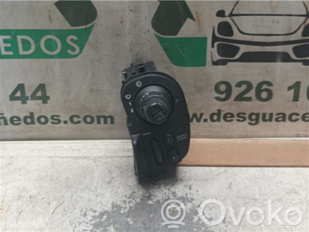 Renault Clio III Multifunctional control switch/knob 