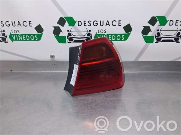Rear tail light bulb   6937458