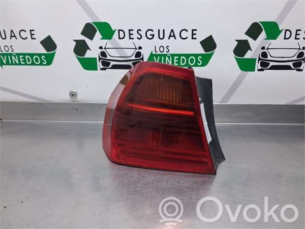 Rear tail light bulb   6937457