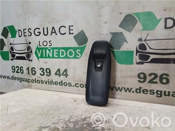 Peugeot 2008 I Interruptor del elevalunas eléctrico 