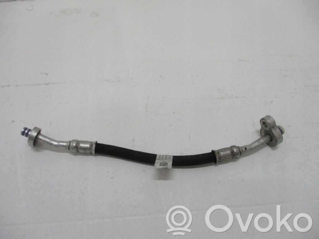 Ilmastointilaitteen putki (A/C)   HJ3219E932AB