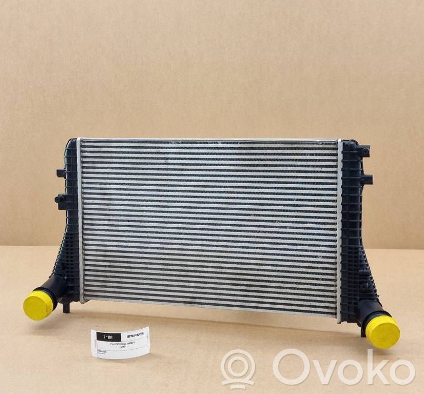 Audi A1 Chłodnica powietrza doładowującego / Intercooler 