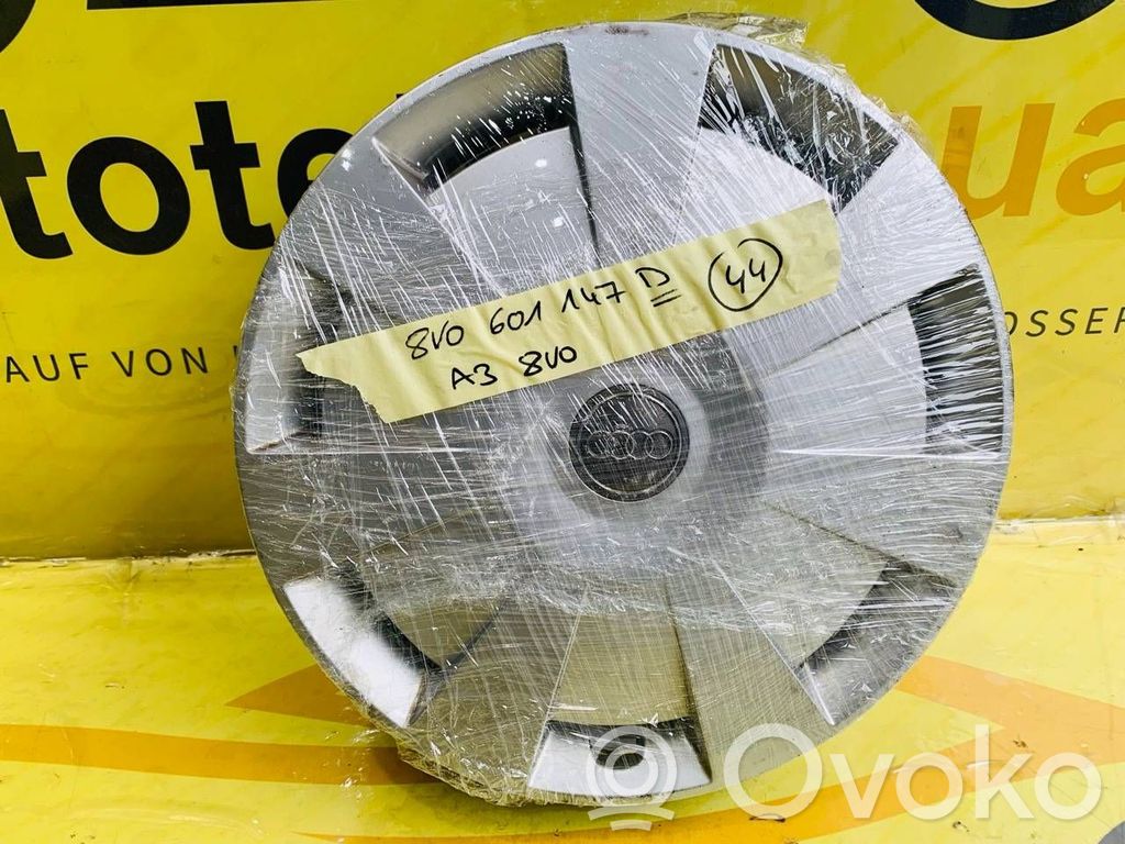 R16-pölykapseli   8V0601147D