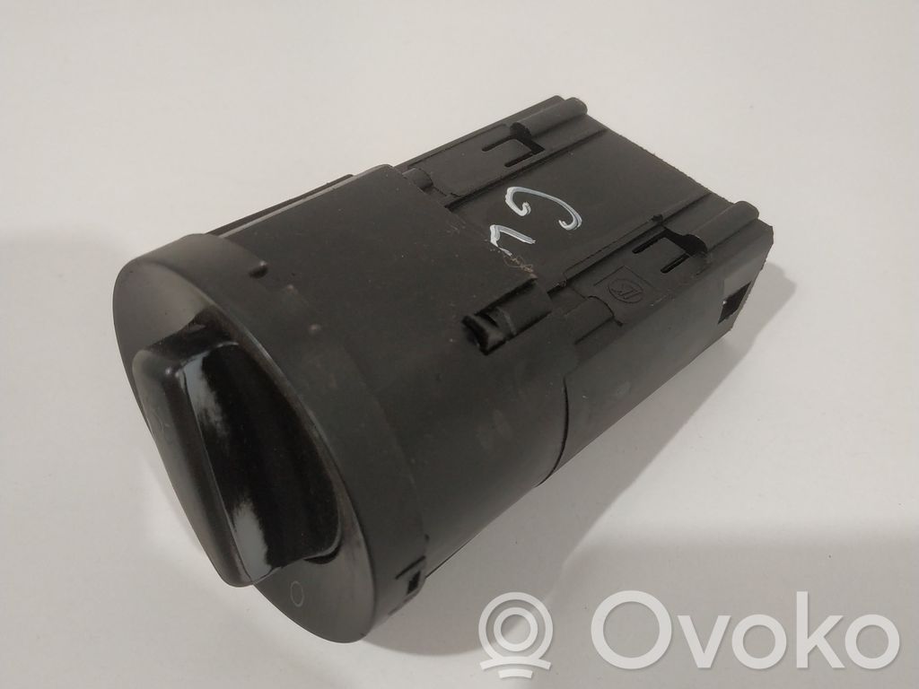Volkswagen Golf IV Light switch 