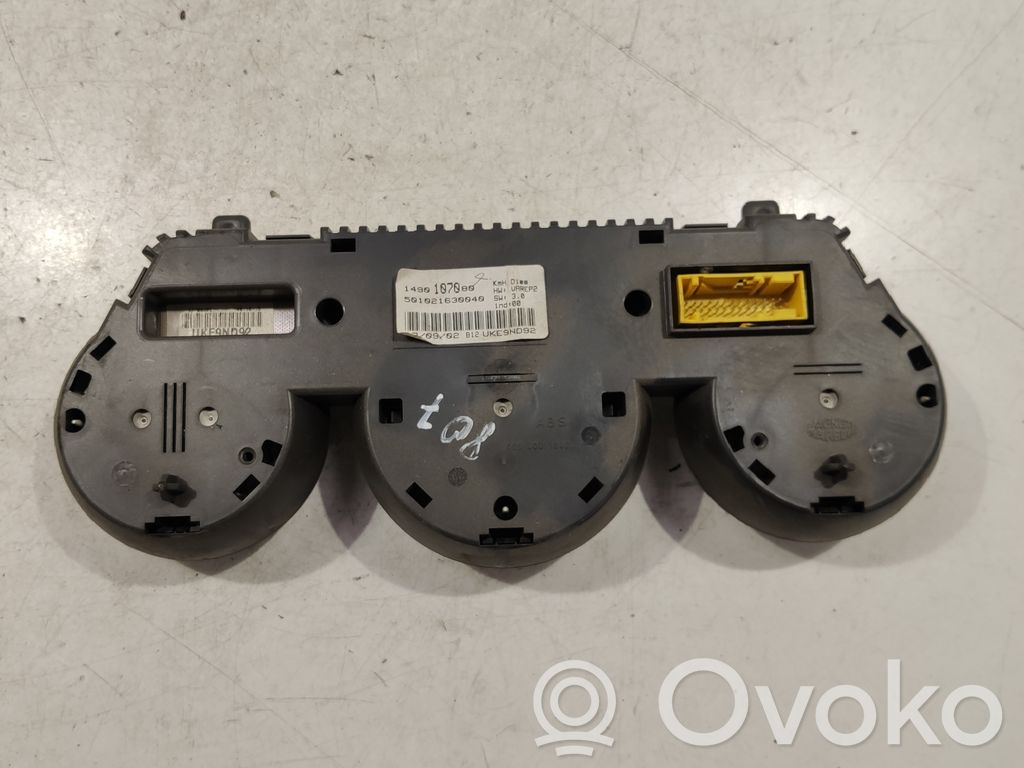 Peugeot 807 Speedometer (instrument cluster) 