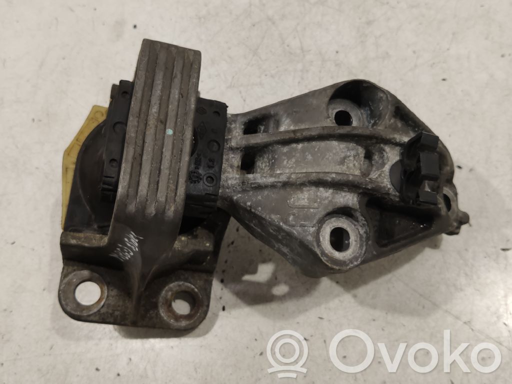 Renault Megane III Engine mount bracket 
