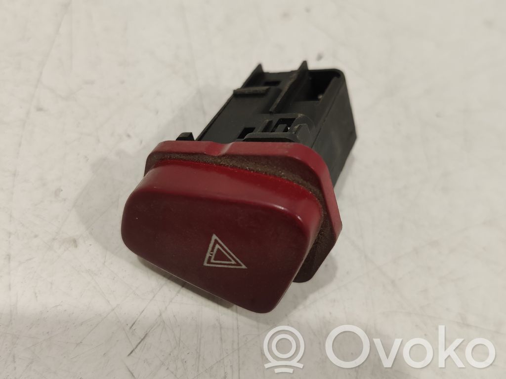 Peugeot 607 Hazard light switch 