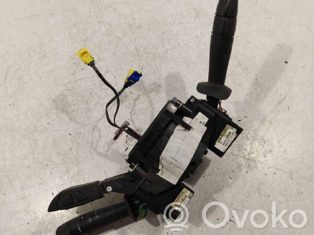 Renault Laguna II Wiper turn signal indicator stalk/switch 