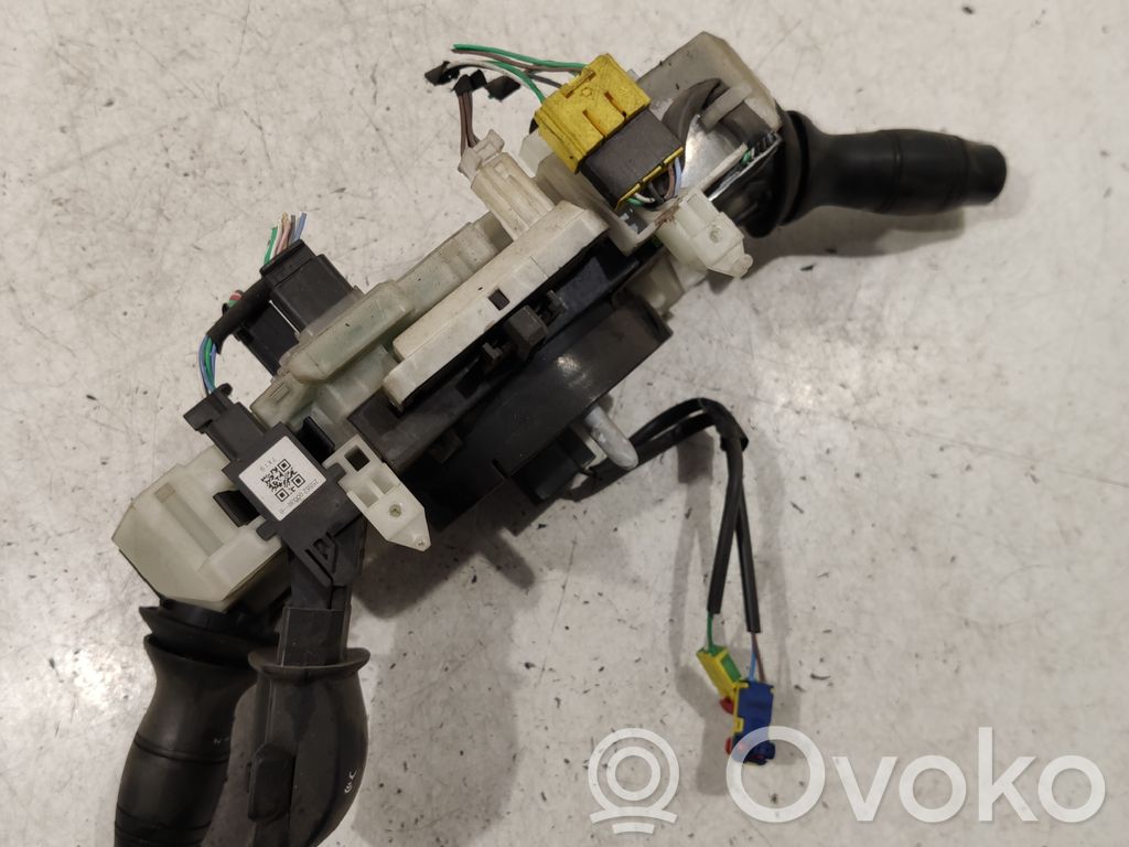 Renault Laguna III Wiper turn signal indicator stalk/switch 