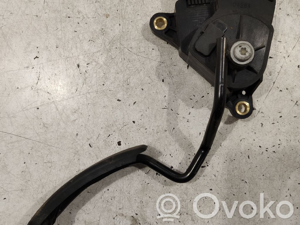 Renault Clio III Akceleratoriaus pedalas 
