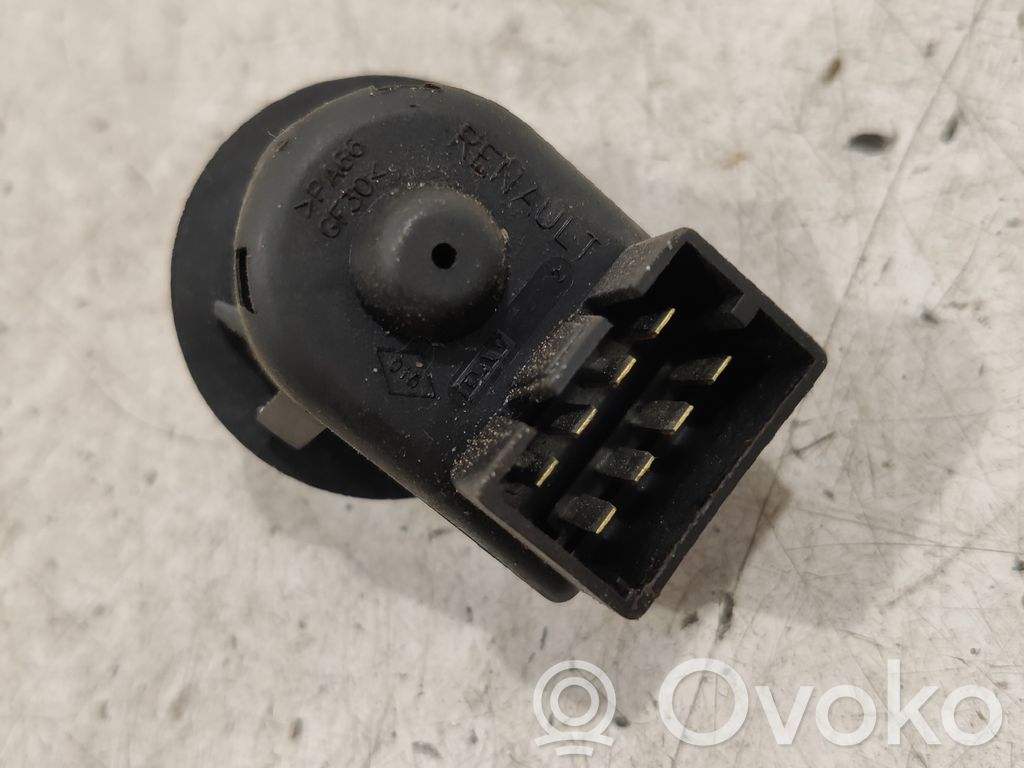 Renault Megane II Wing mirror control module 