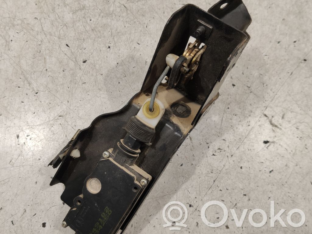 Tailgate window lock/catch/latch   334250