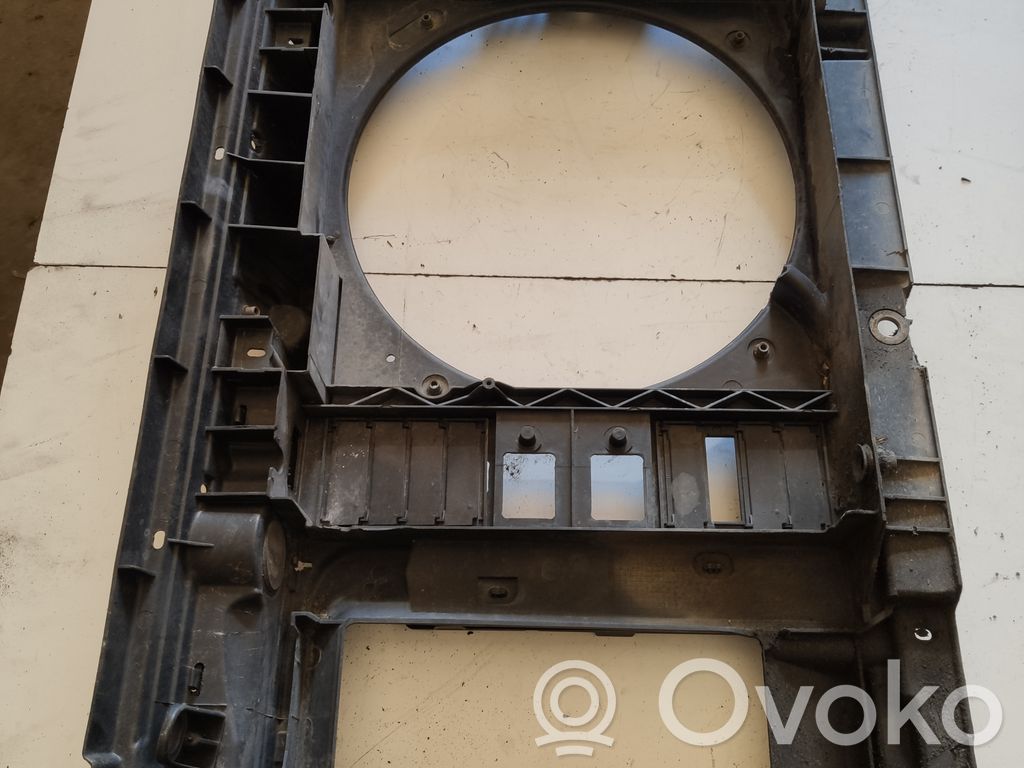 Peugeot 607 Radiatorių panelė 