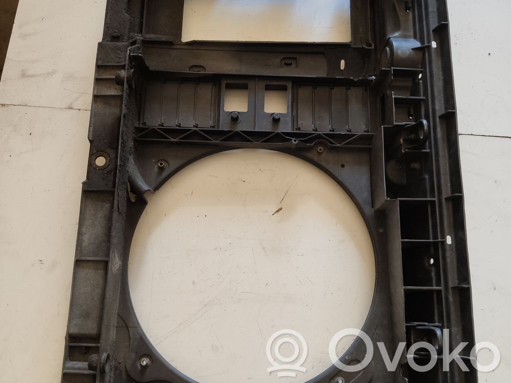 Peugeot 607 Radiatorių panelė 