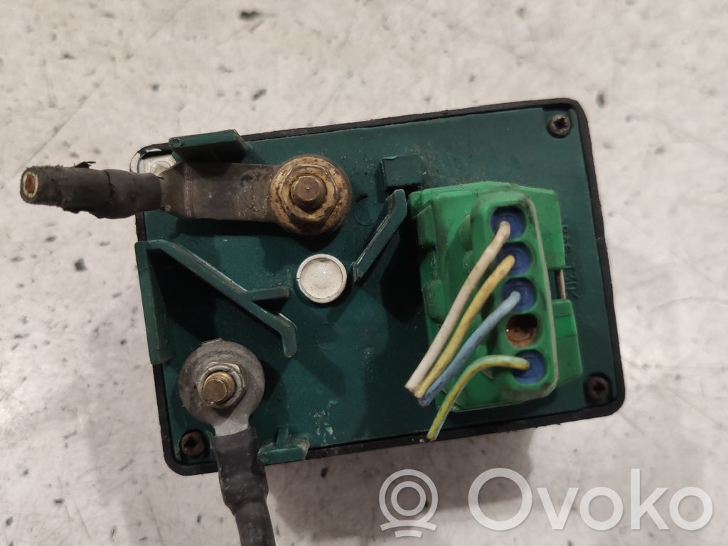 Peugeot 406 Glow plug pre-heat relay 