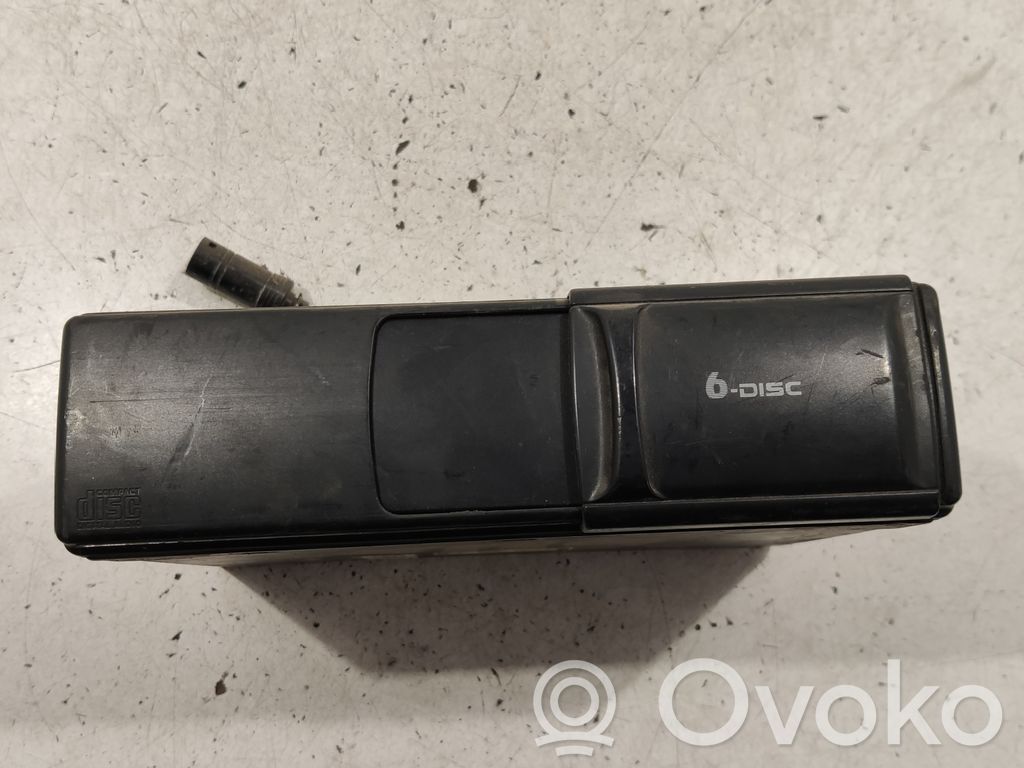 Audi A6 S6 C5 4B CD/DVD keitiklis 