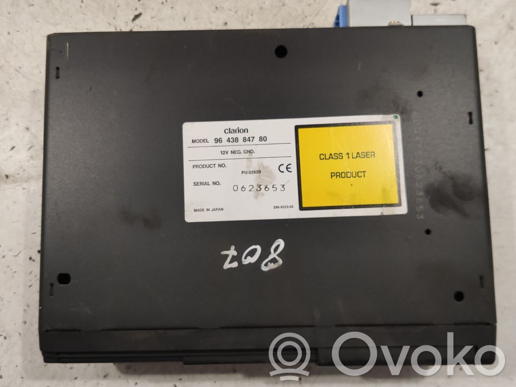 Peugeot 807 CD/DVD changer 